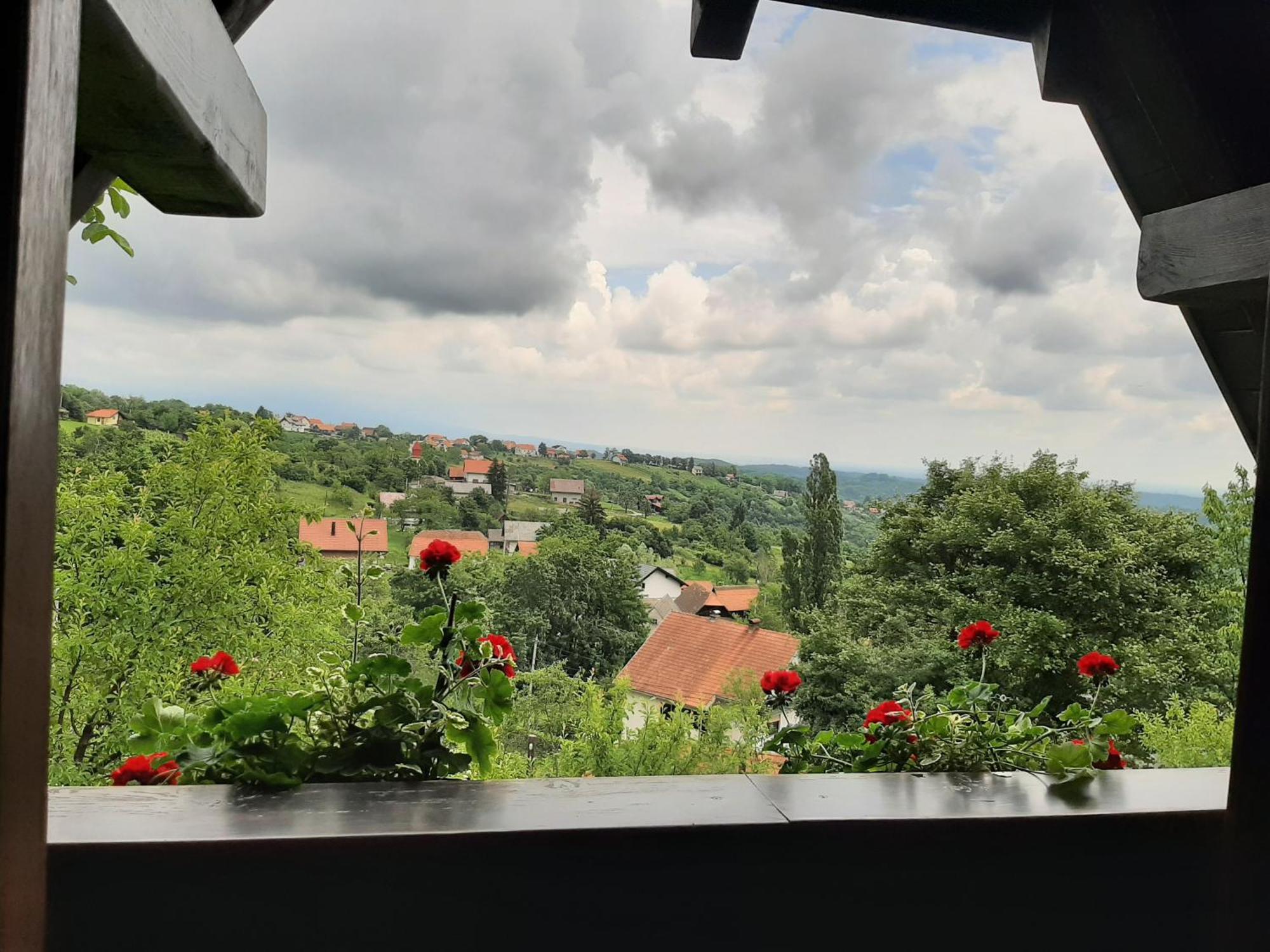 Apartmani Etno Kuca Pod Okicem Samobor Dış mekan fotoğraf